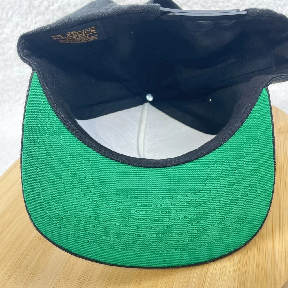 Yupoong Classics Trucker Hat Baseball Cap Black Skull SnapBack - Picture 6 of 8